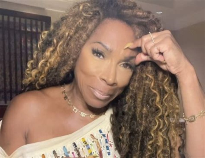 A.J. Johnson In Workout Gear Says “It’s Arm Day” From Aruba — Celebwell