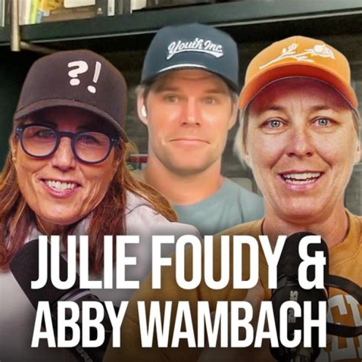 Abby Wambach Biography - Facts, Childhood, Family Life & Achievements