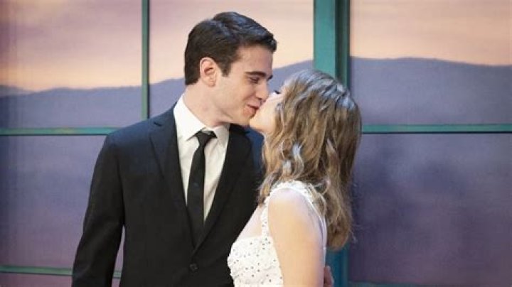 Albert Salazar Pareja – Is He Dating Clara Galle? Dating History