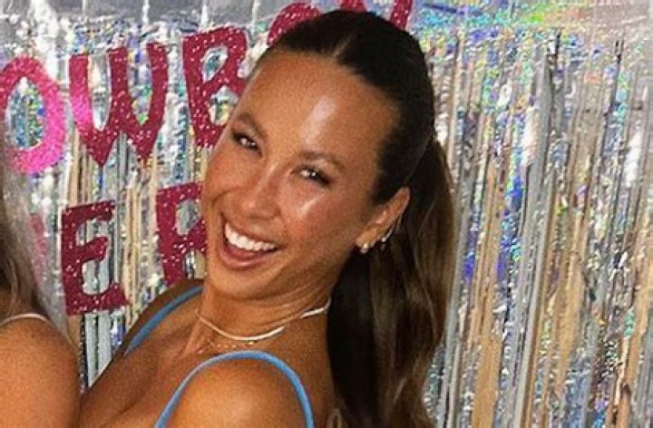 Alex Aust Shares Swimsuit Photo Feeling "Beyond Grateful"