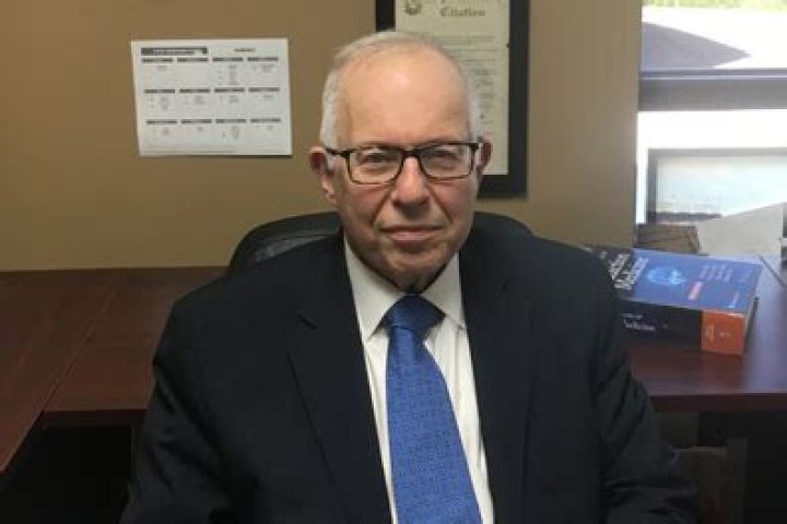 Dr. Alexander Weingarten, MD – Syosset, NY