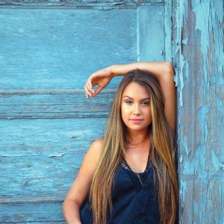 Alexandra Kay Height, Weight, Net Worth, Age, Birthday, Wikipedia, Who, Instagram, Biography