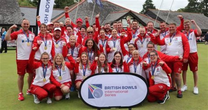 
Alison Merrien Wife Ian Merrien Age Gap, Meet The Bowls Player Family 
