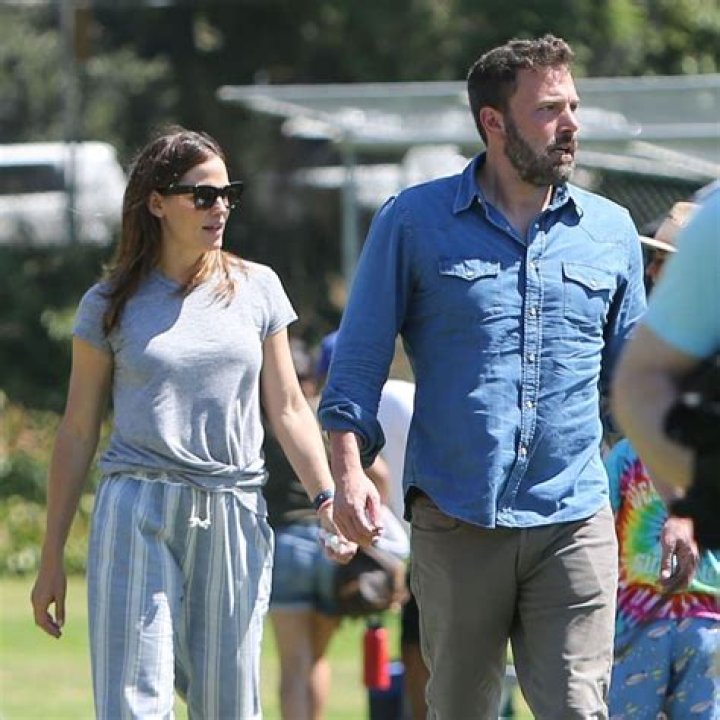 Ana De Armas – Here’s How Ben Affleck’s Ex-GF Reacted To Him Moving On With Jennifer Lopez!