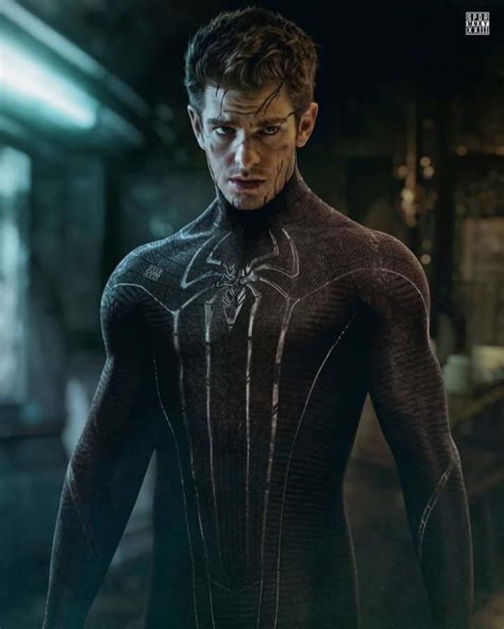 Andrew Garfield Dons The Black Suit In Awesome Spider-Man 3 Fan Art