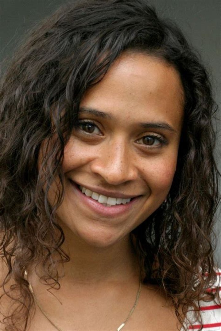 Angel Coulby - Bio, Facts, Family Life of English Actress