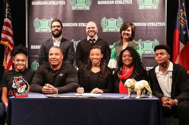 Are Justin Fields Parents Black? Ethnicity and Family Hometown