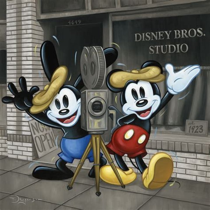 Are Mickey Mouse and Oswald brothers? – Celebrity