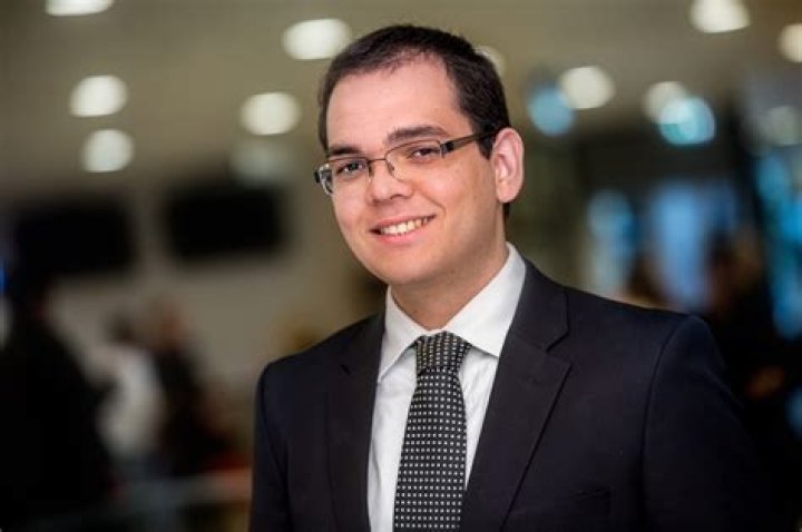 Dr. Artur Carvalho, MD – Harrison, NJ