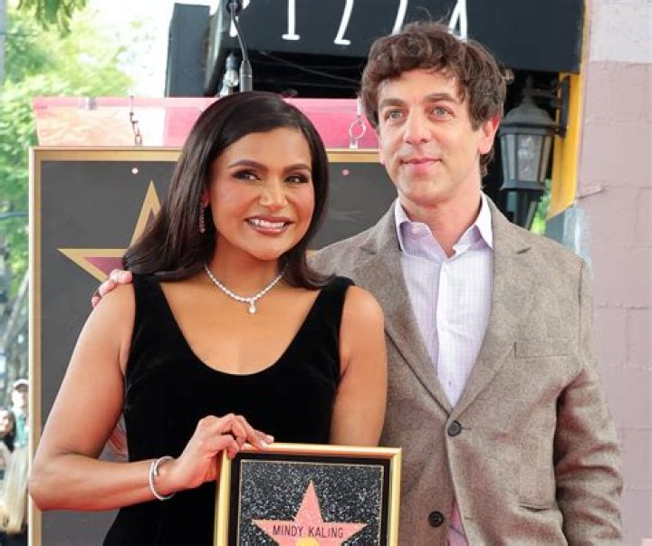 B.J. Novak And Mindy Kaling Get Candid And Make Fun Of Their Relationship History At The Emmys