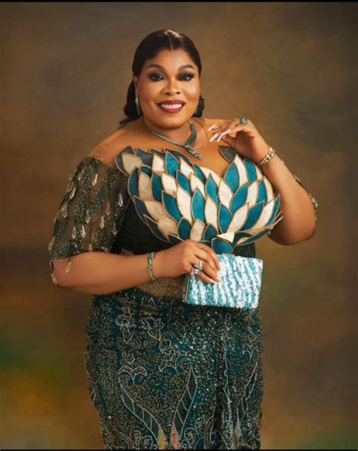 
BBNaija Star, Groovy Meets A Veteran Nollywood Actress, Chinyere Wilfred 