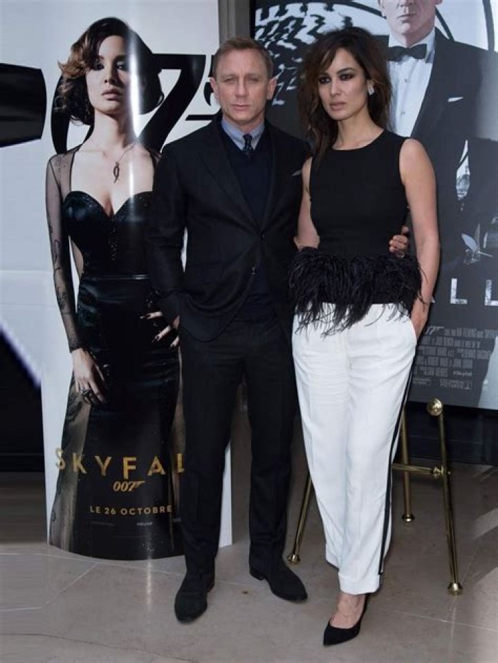 Bérénice Marlohe: dating, net worth, tattoos, smoking & body measurements