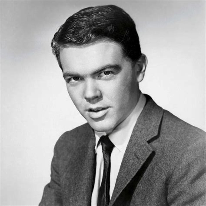 Bobby Driscoll Biography - Facts, Childhood, Family Life & Achievements