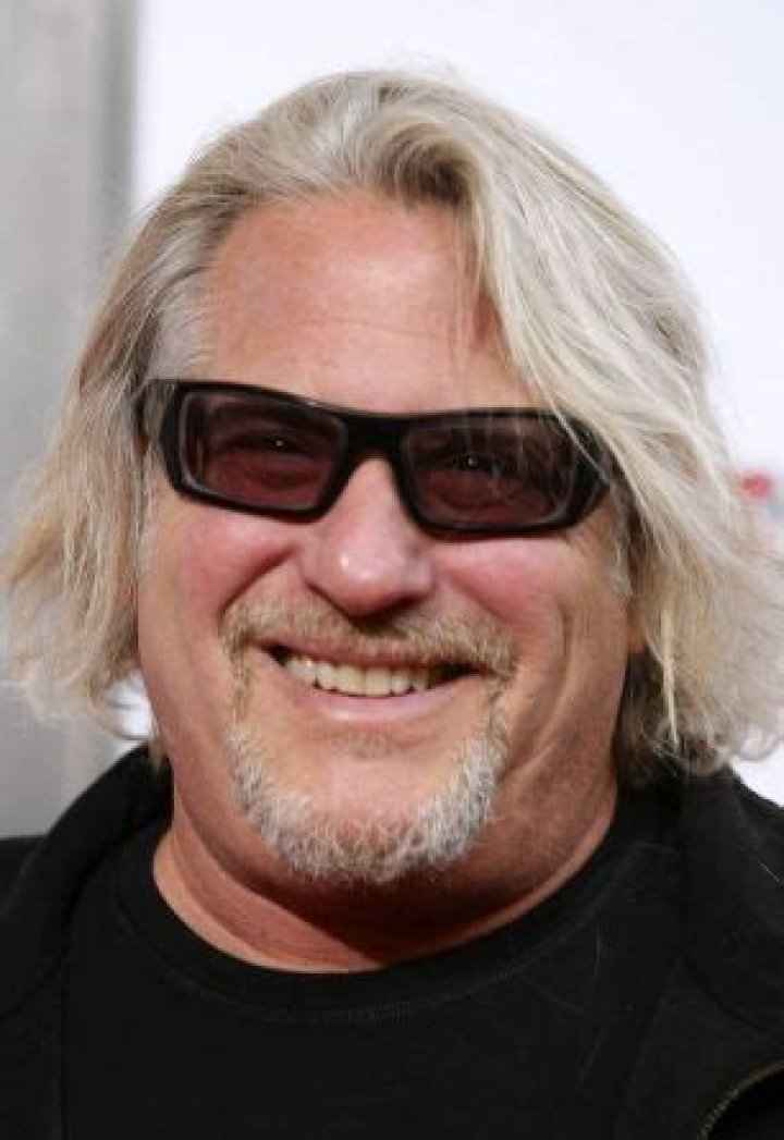 Brian Levant Biography, Age, Family, Wife, Career And Net Worth.