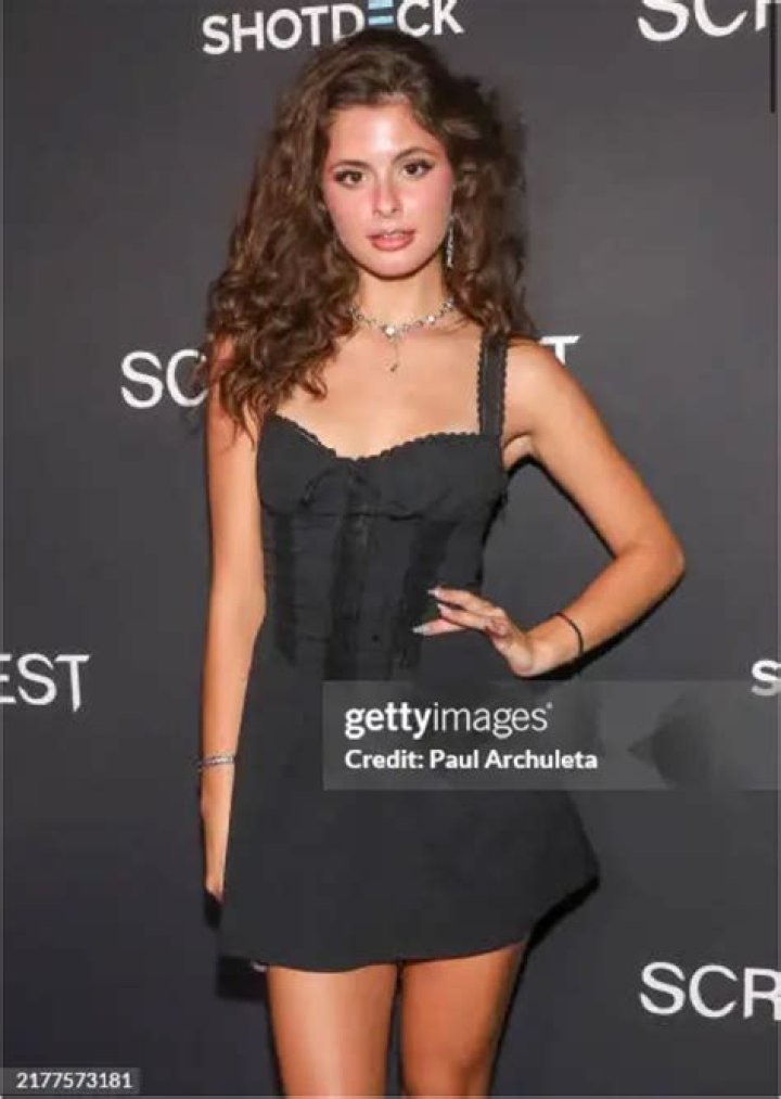 Brooklyn Van Zandt – Bio, Facts, Family Life, Career