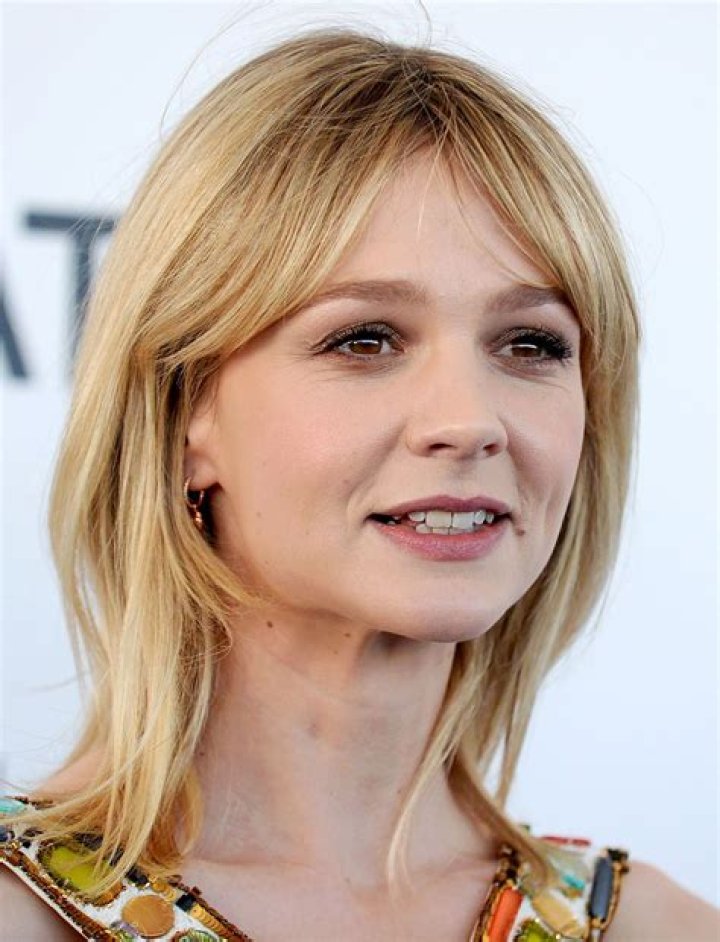 Carey Mulligan Biography - Facts, Childhood, Family Life & Achievements