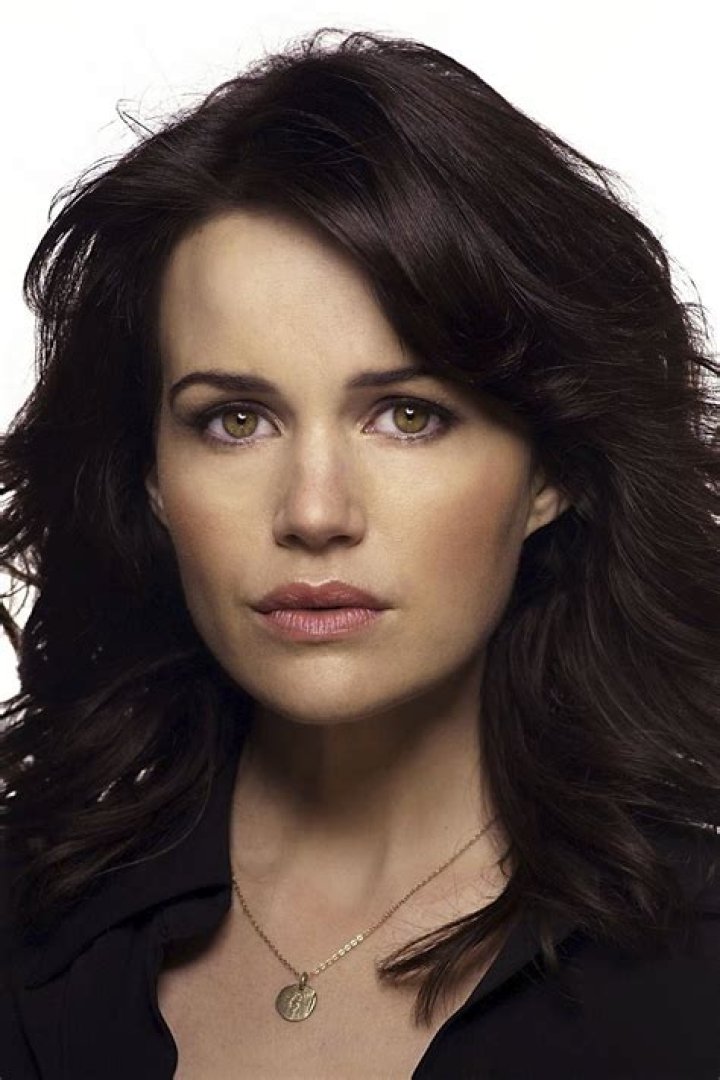 Carla Gugino Biography - Facts, Childhood, Family Life & Achievements