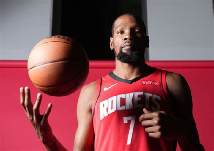 Carlos McCullers II Age, Wiki, Biography, Height, Girlfriend, Instagram