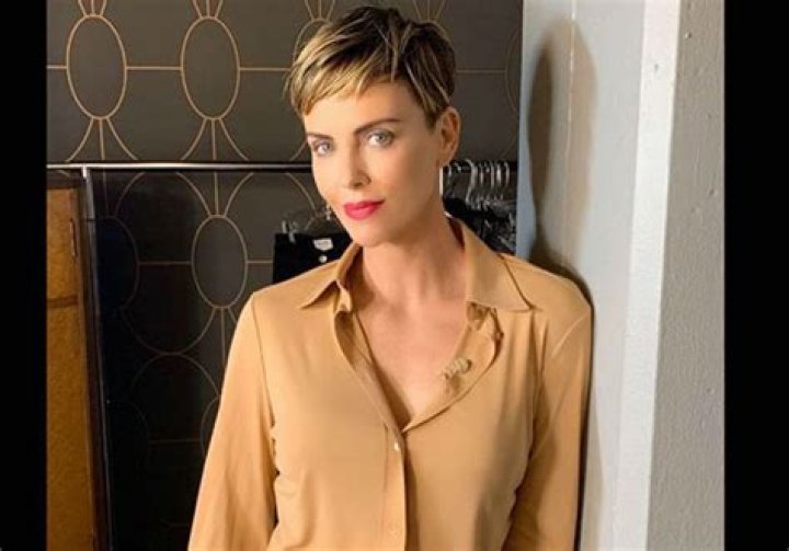 Charlize Theron Wants The Awards Shows To Switch To Gender-Neutral Categories