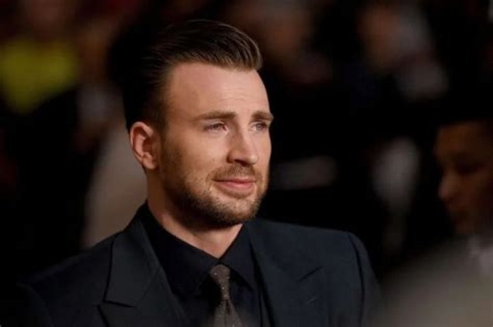 Chris Evans Reveals His First Reaction To Seeing Ana De Armas As Marilyn Monroe In Blonde