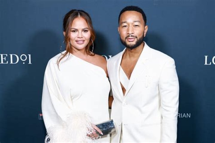 Chrissy Teigen Fans Are Convinced She’s Pregnant Again – Here’s Why!