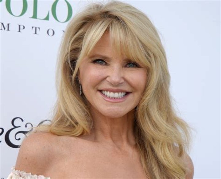 Christie Brinkley in Two-Piece Workout Gear Looks 20 Years Younger — Celebwell