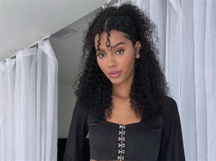 Christine Obanor Wiki, Age, Height, Boyfriend, Parents & More