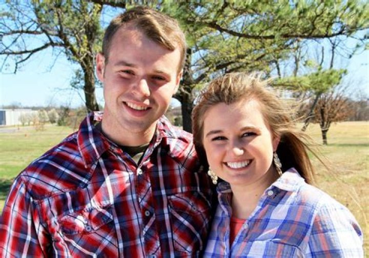 Counting On Stars Joseph Duggar And Kendra Caldwell Finally Join Instagram!