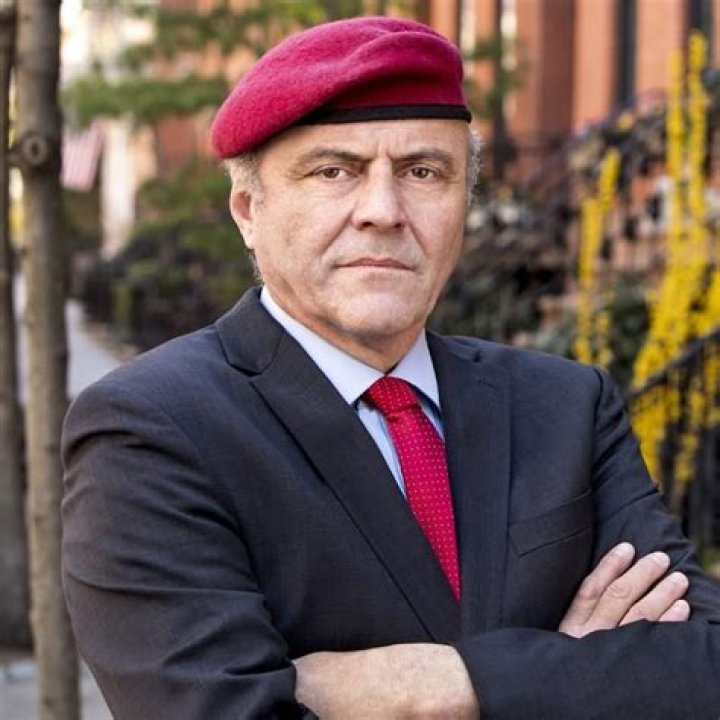 Curtis Sliwa Biography – Facts, Childhood, Family & Achievements