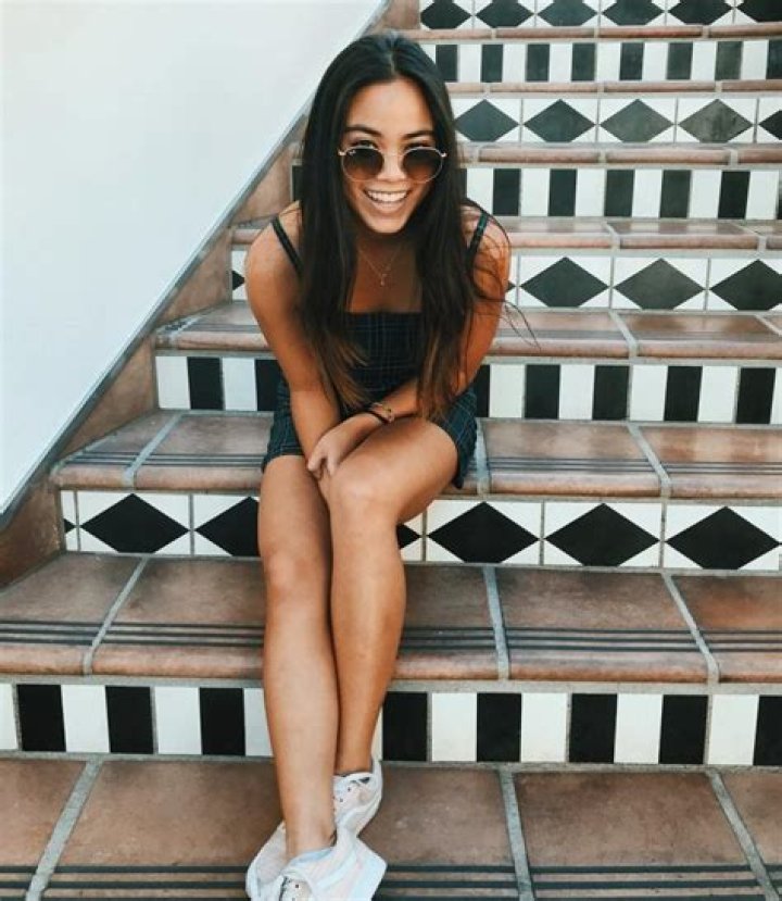 D.J. Moore age, height, ethnicity, family, college, 40 time, draft, trade, net worth, Instagram