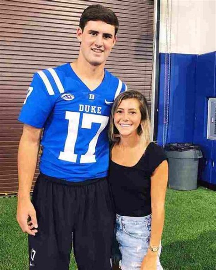 How tall is Daniel Jones?