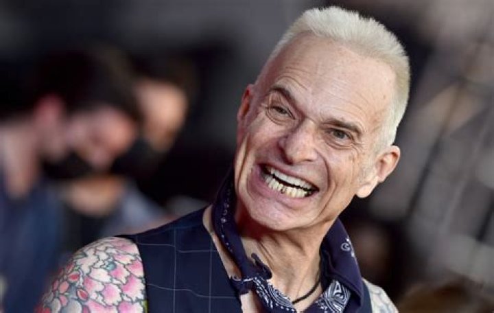 David Lee Roth: dating, net worth, tattoos, smoking & body facts