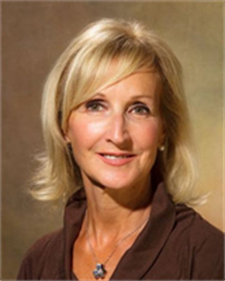 Dr. Dawn Torre, MD – Garden City, NY