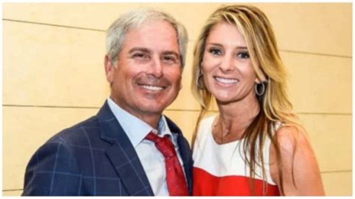 What happened to Fred Couples' ex-wife?