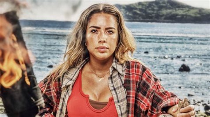 ‘Survivor 45’ Winner Dee Valladares Wiki, Age, Boyfriend, Parents, Career & More