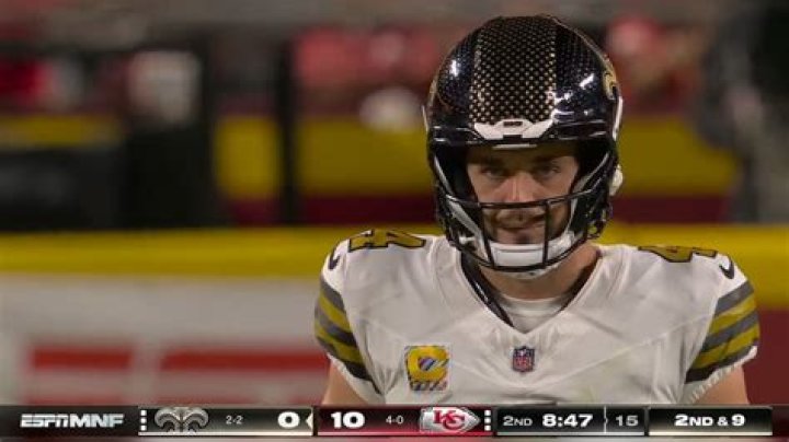 Derek Carr Biography - Facts, Childhood, Family Life & Achievements