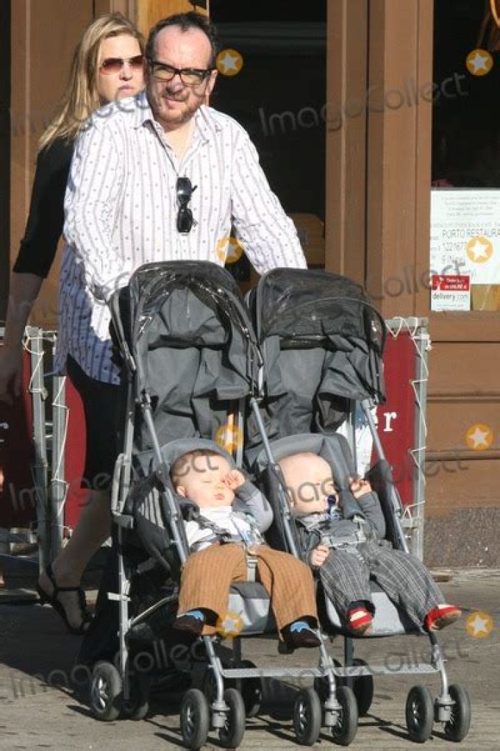 Dexter Henry Lorcan MacManus Age, Birthday, Profession, Education, and Mother of Elvis Costello‘s son