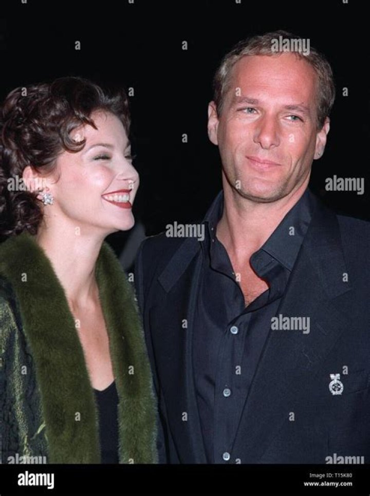 Did Ashley Judd date Michael Bolton?