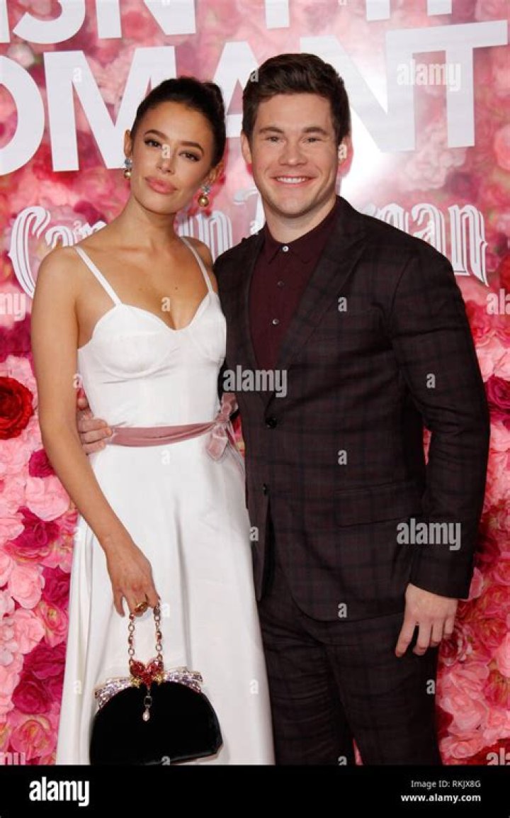 Did Chloe Bridges and Nick Jonas date? – Celebrity