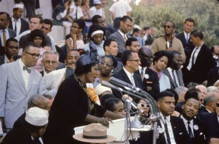 Did Mahalia Jackson sing at JFK funeral?