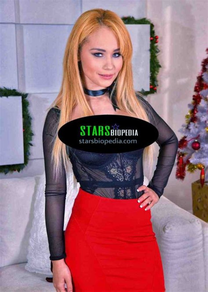 Dinetia Dean Wiki, Bio, age, height, family, movies, net worth