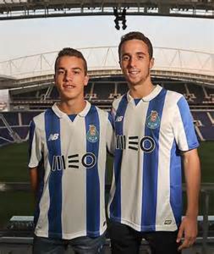 Meet his brother André Silva