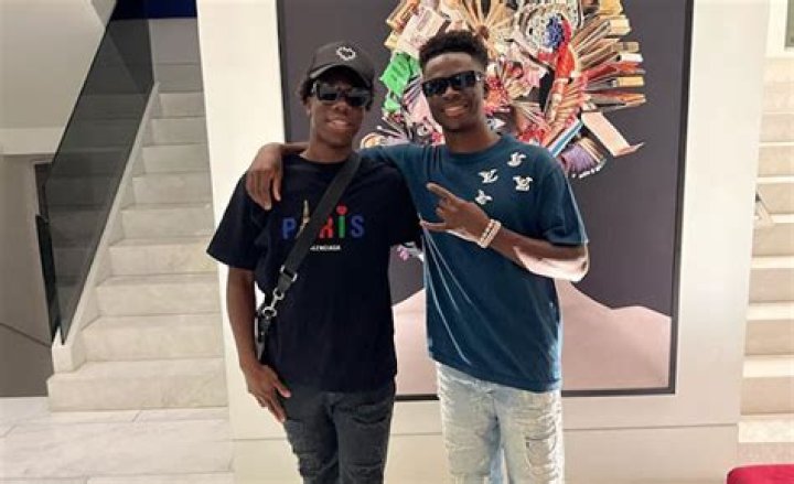 Does Bukayo Saka have a sister?