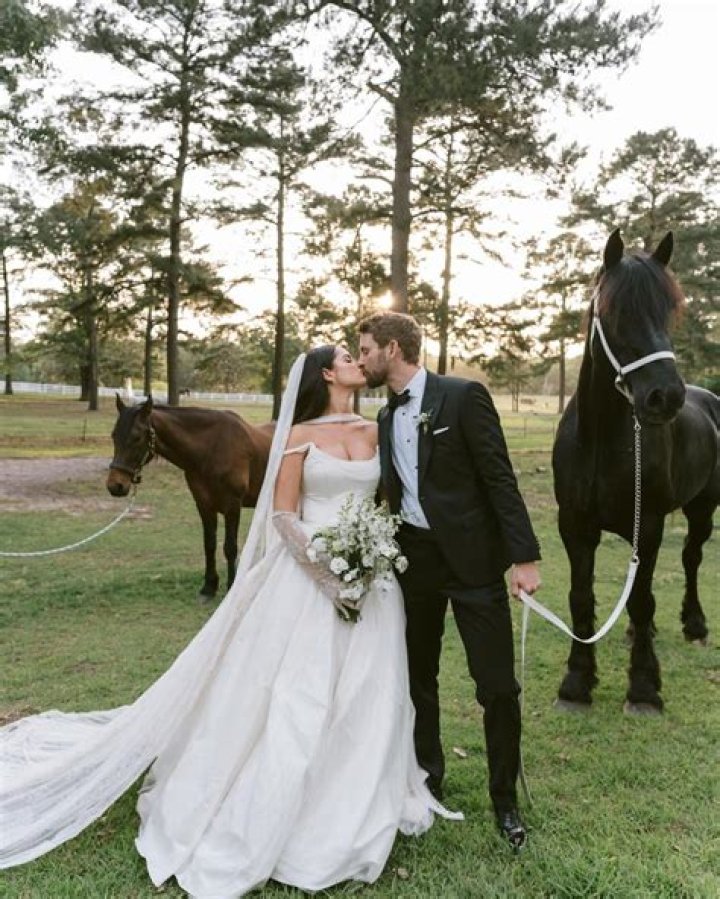 Does Flex and Natalie get married? – Celebrity