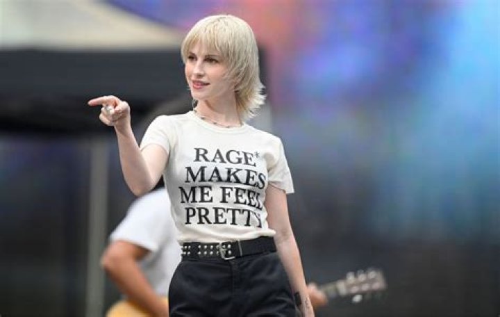 Does Hayley Williams have siblings?