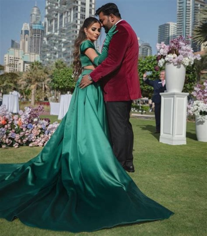 Dubai Bling: Meet Safa Siddiqui Husband Fahad Siddiqui – Is She Pregnant?