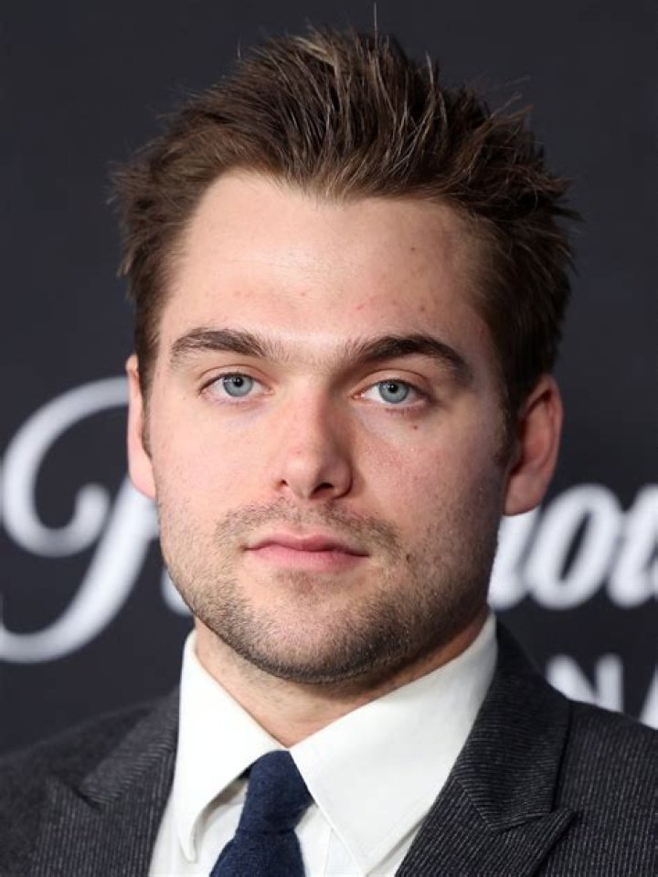 Dylan Sprayberry Biography - Facts, Childhood, Family Life & Achievements