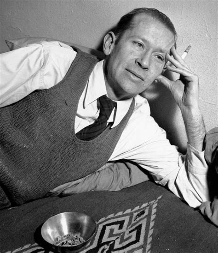 E. E. Cummings Biography - Facts, Childhood, Family Life & Achievements of The American Poet & Painter