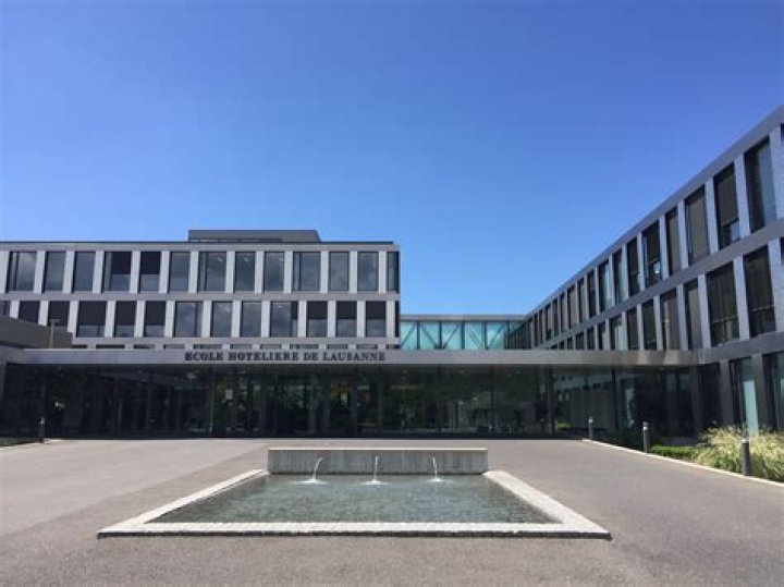 École hôtelière de Lausanne History, Acceptance Rate , Tuition And Fees , Courses, Scholarship, Alumni