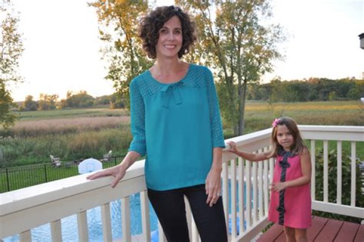 Dr. Elissa Brebach, MD – Mchenry, IL